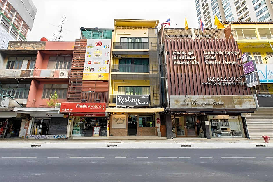 Restiny Hostel
