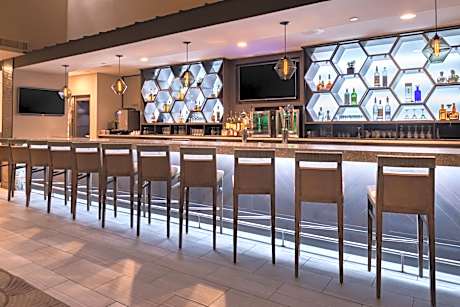 Jake's 58 Hotel & Casino