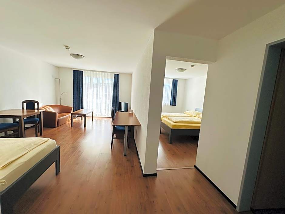 Motel & Aparthotel Brüggli