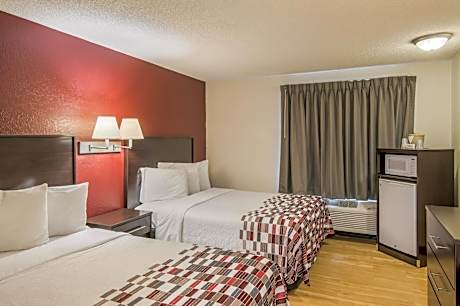 Deluxe Room with Two Queen Beds Disability Access Roll-In Shower Non-Smoking