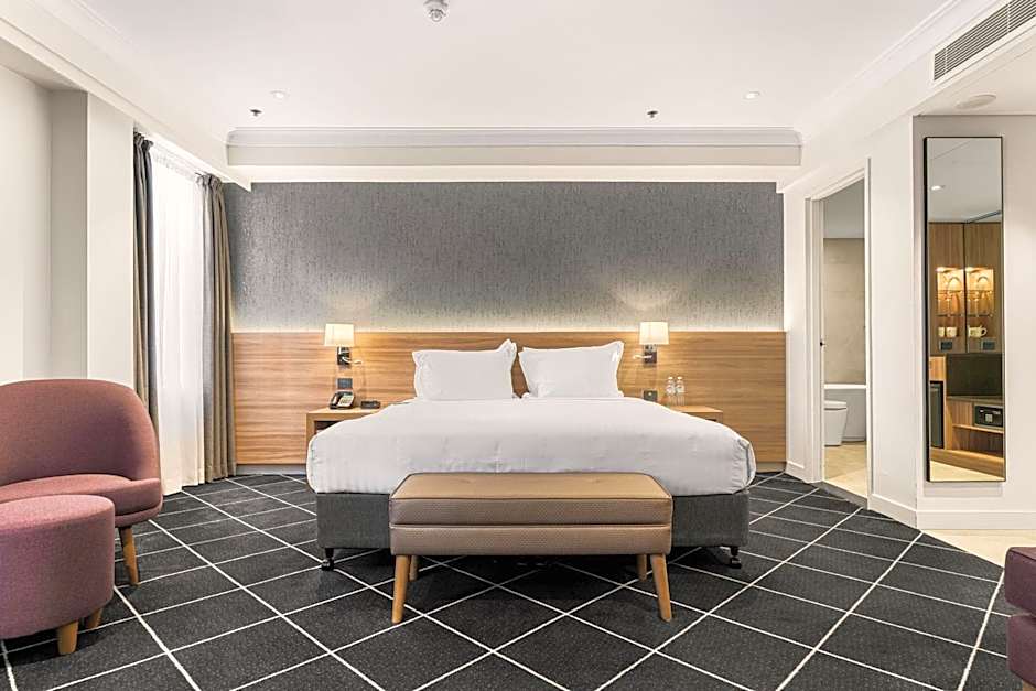 Furama Darling Harbour