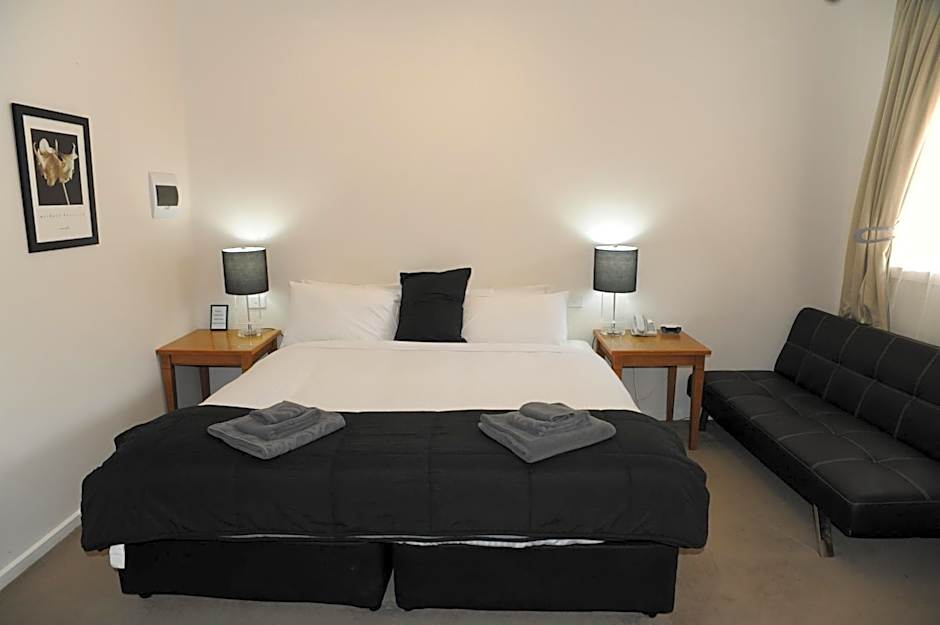 Norwood House Motel & Receptions