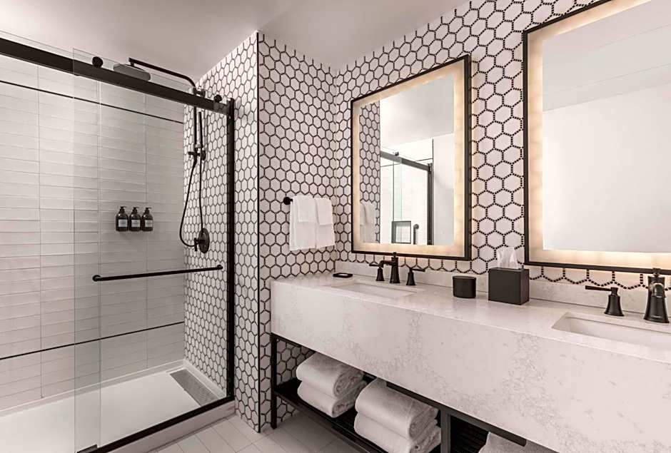 Mills House Charleston, Curio Collection by Hilton