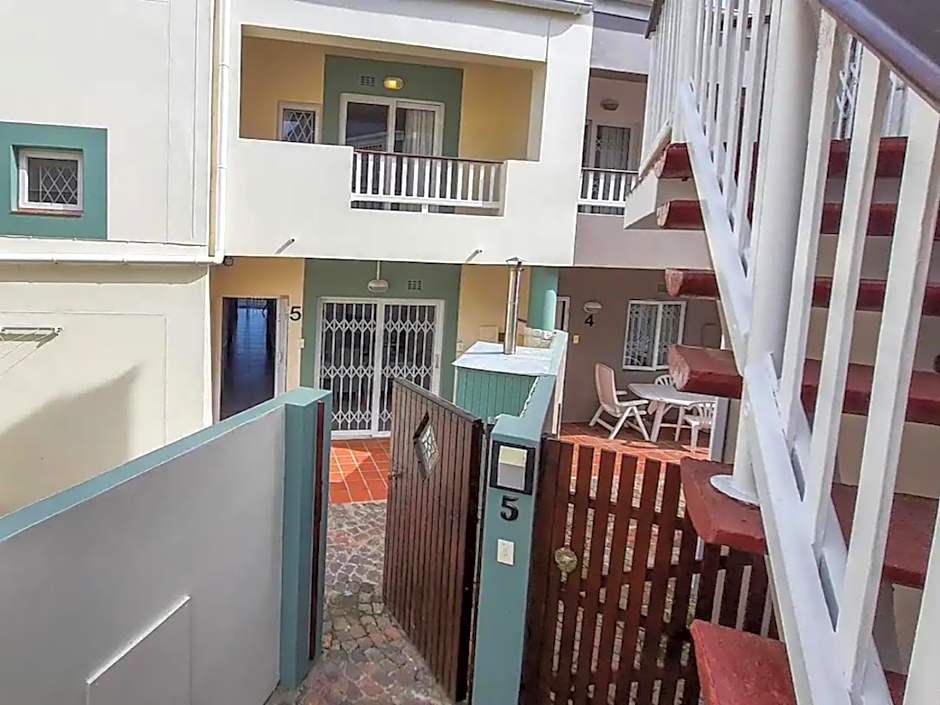 5 Tides End and 5 on Tides End