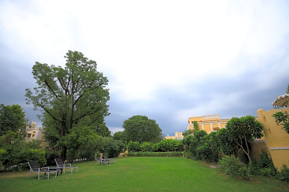 Roop Niwas Kothi Hotel