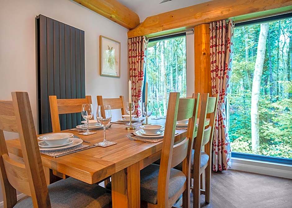 Woodland Park Lodges