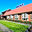 AAt 28 Goldsmith Motel