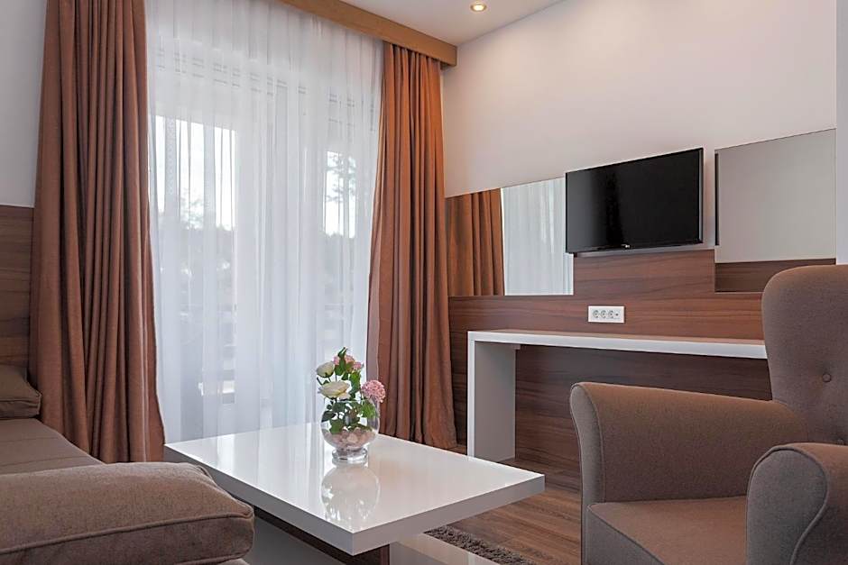 Hotel Mirjana & Rastoke