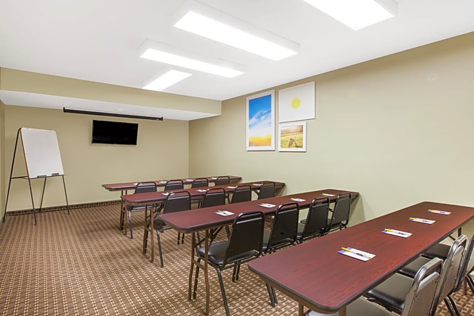 Days Inn by Wyndham San Jose Milpitas