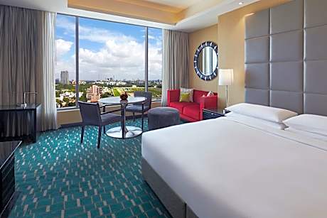 Race Course View, Executive lounge access, Guest room, 1 King