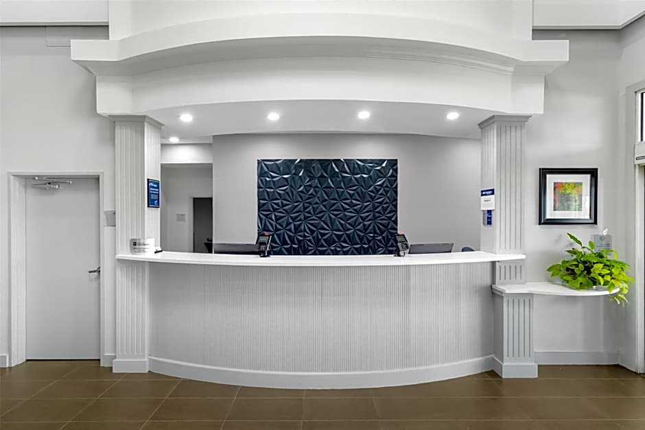 Best Western Plus Washington Hotel