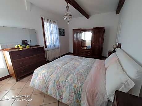 Quadruple Room with Private Bathroom