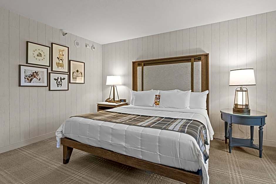 Knott's Berry Farm Hotel