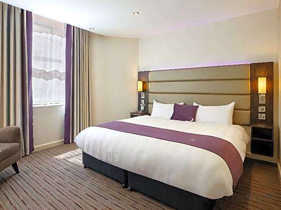 Premier Inn Belfast City Cathedral Quarter