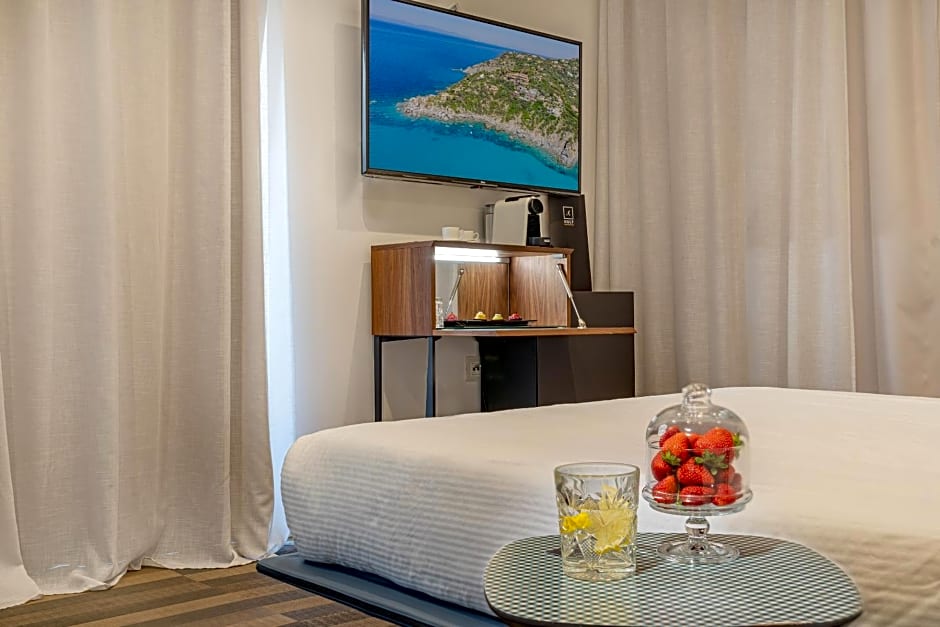 HOTIDAY Room Collection - Olbia Wallure