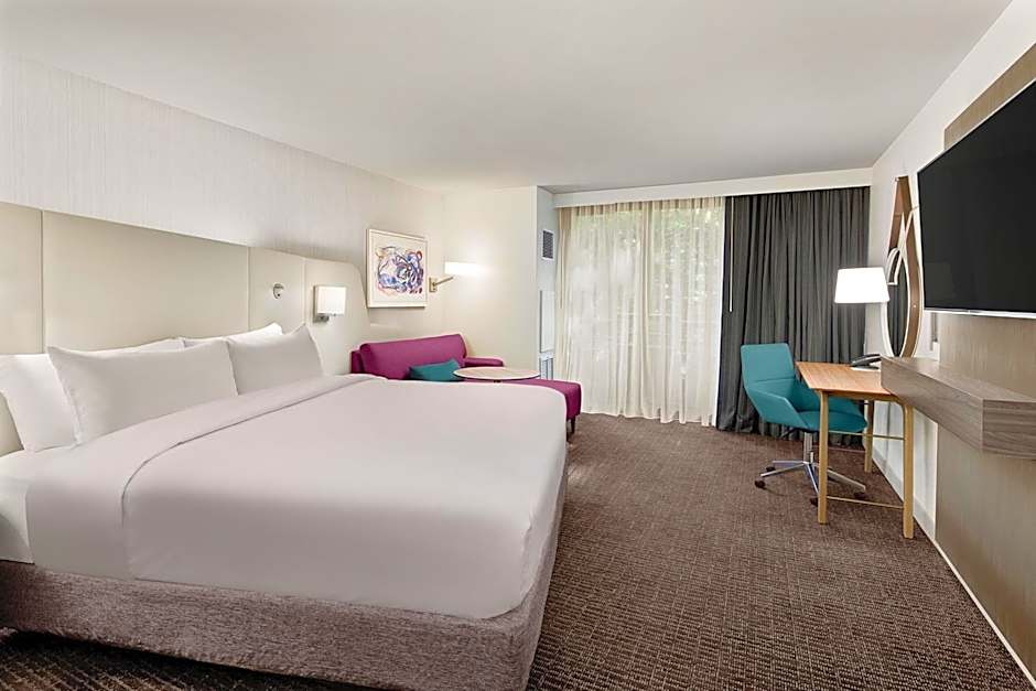 Crowne Plaza Atlanta Perimeter at Ravinia By IHG