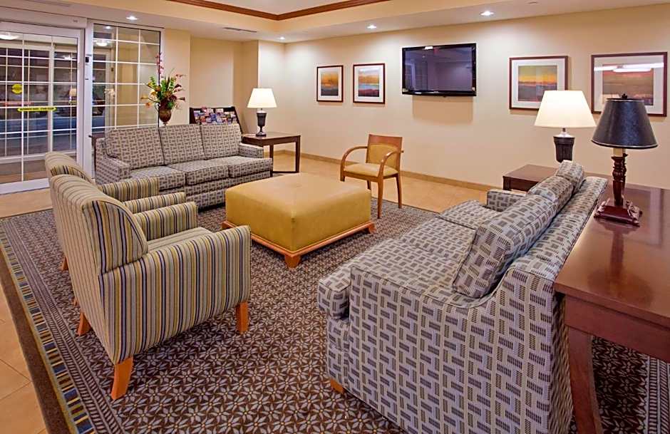 Candlewood Suites Kansas City Northeast By IHG
