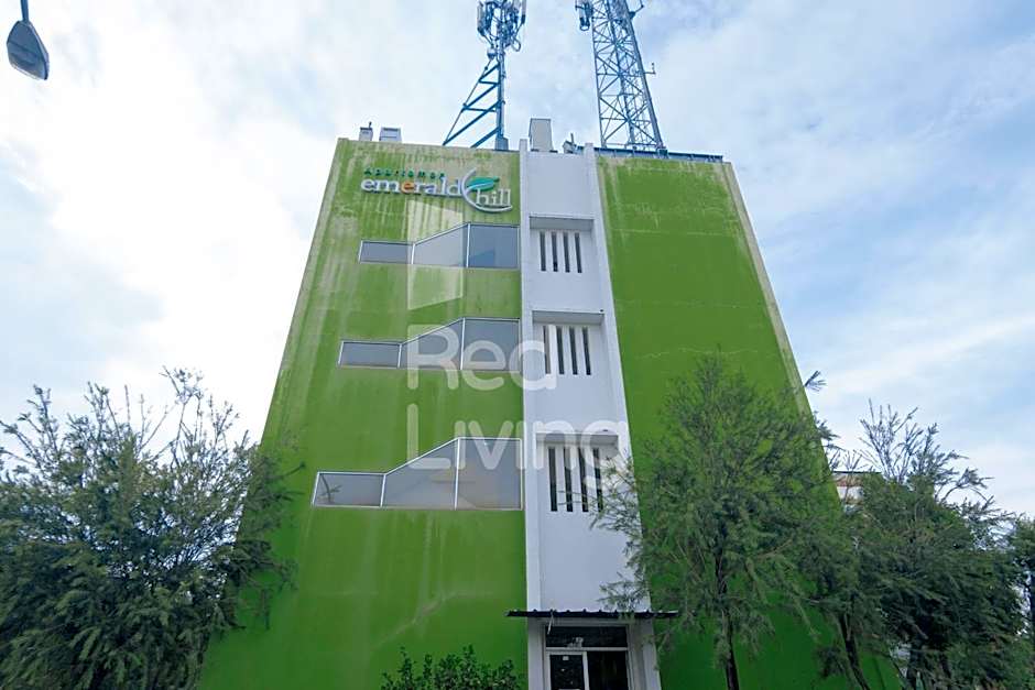 RedLiving Apartemen Emerald Hill - SR Rooms Tower Green