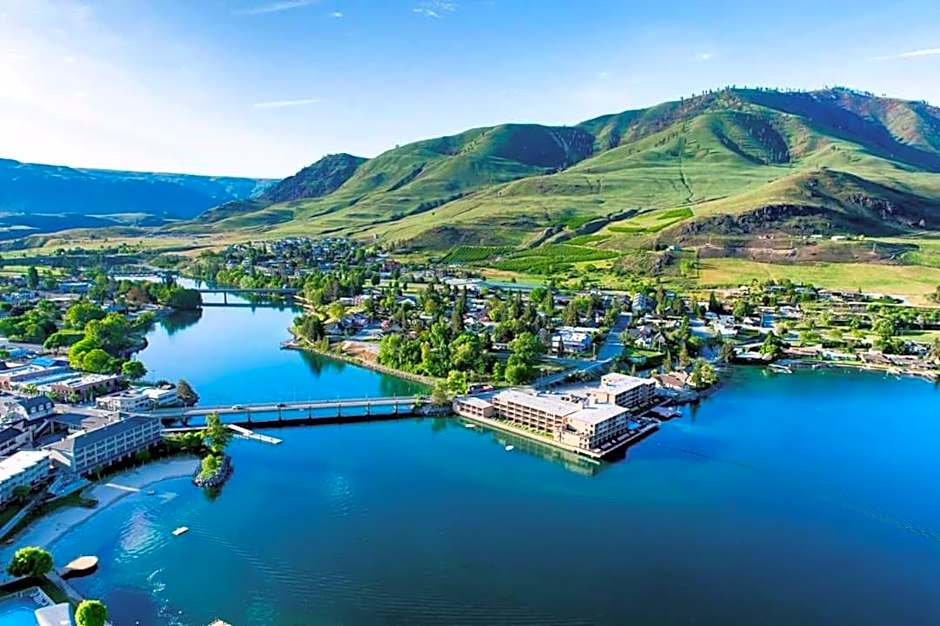 Grandview Lake Chelan- Waterfront View, Pool, Hot tub, Golf, 1 Min To Downtown