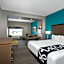 La Quinta Inn & Suites by Wyndham West Memphis