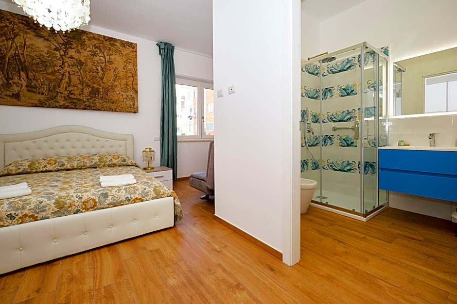 Photo 1 of 3 of Triple Room
