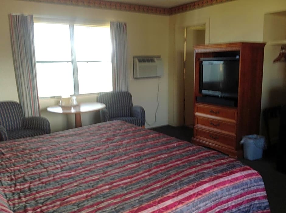 The Suwannee Gables Motel & Marina