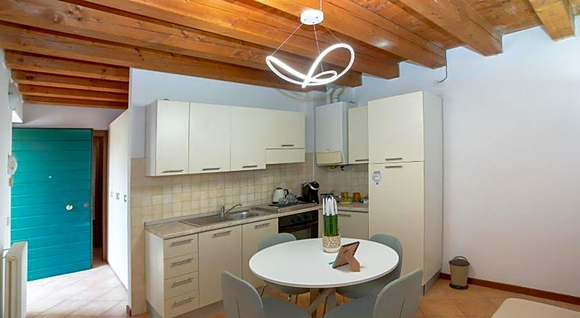 Giardino Giusti House & Court