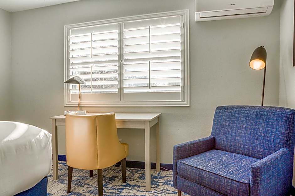 Creekside Inn Downtown