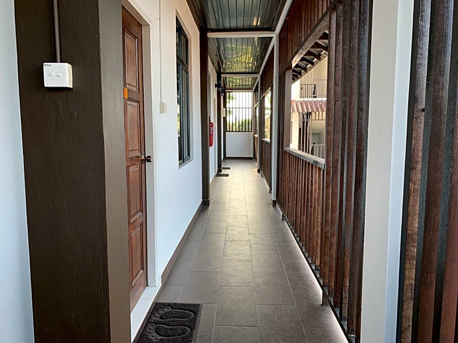 Wan Danisha Villa Inn