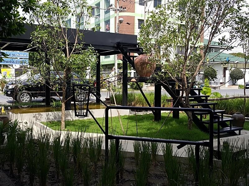 Silp-Pa Phra Nakhon Si Ayutthaya Hotel