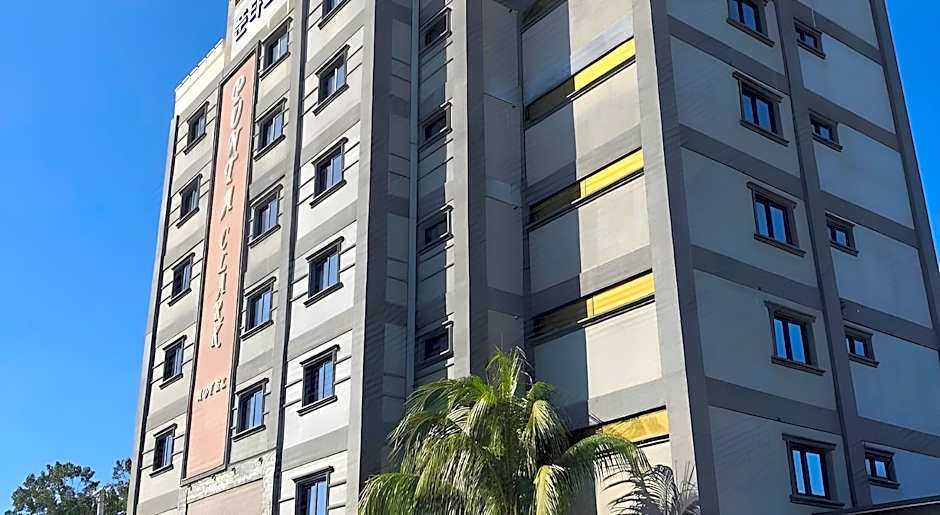 PUNTA CLARK HOTEL