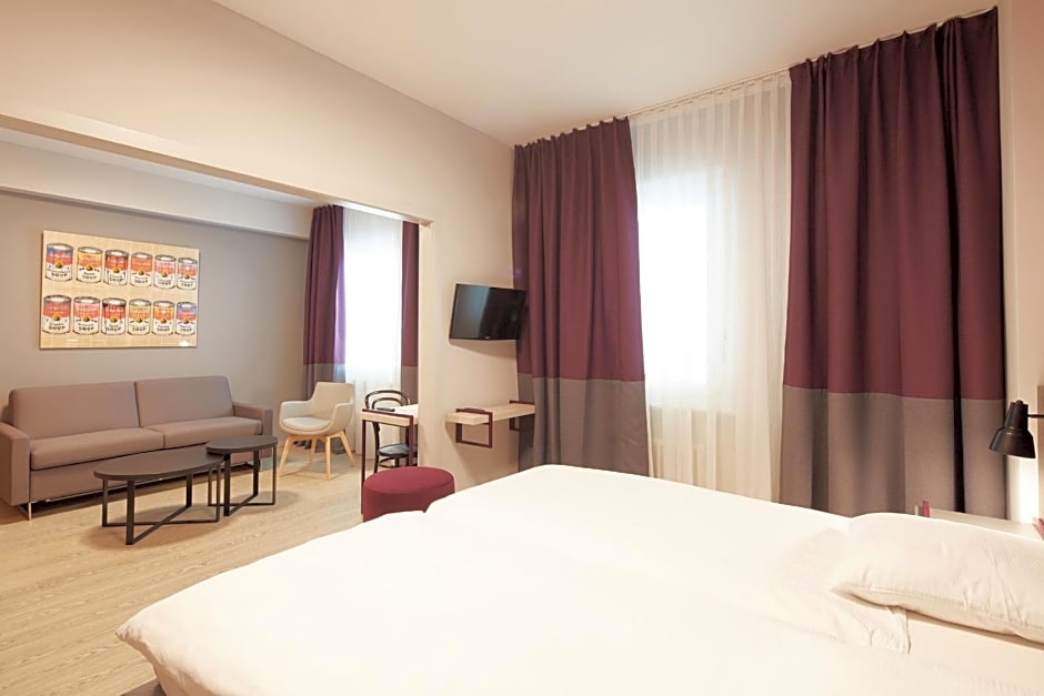 Crystal Hotel