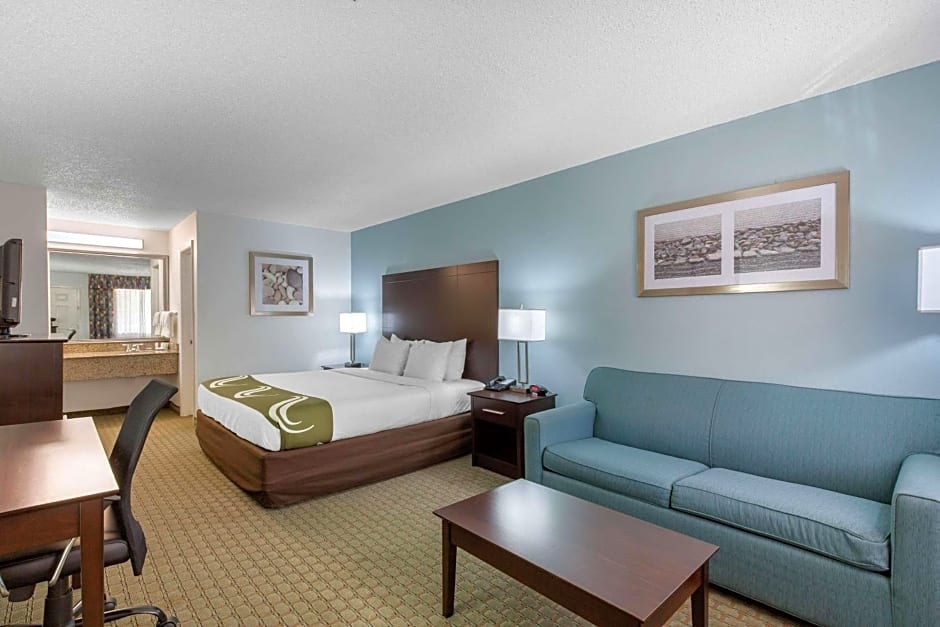 Quality Inn Clute Freeport