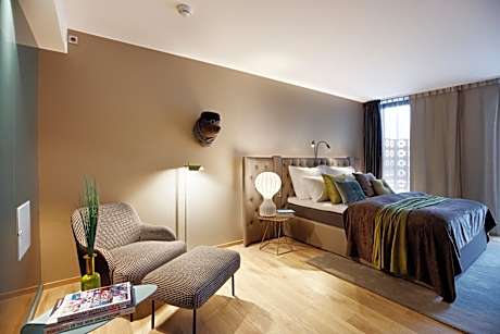 Clarion Hotel The Hub