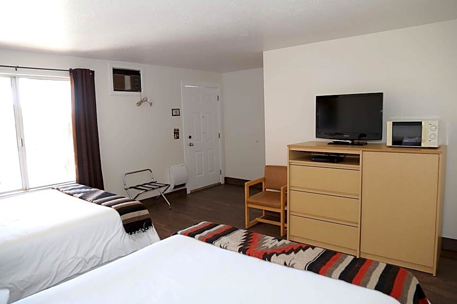 The Riverside Ranch Motel and RV Park