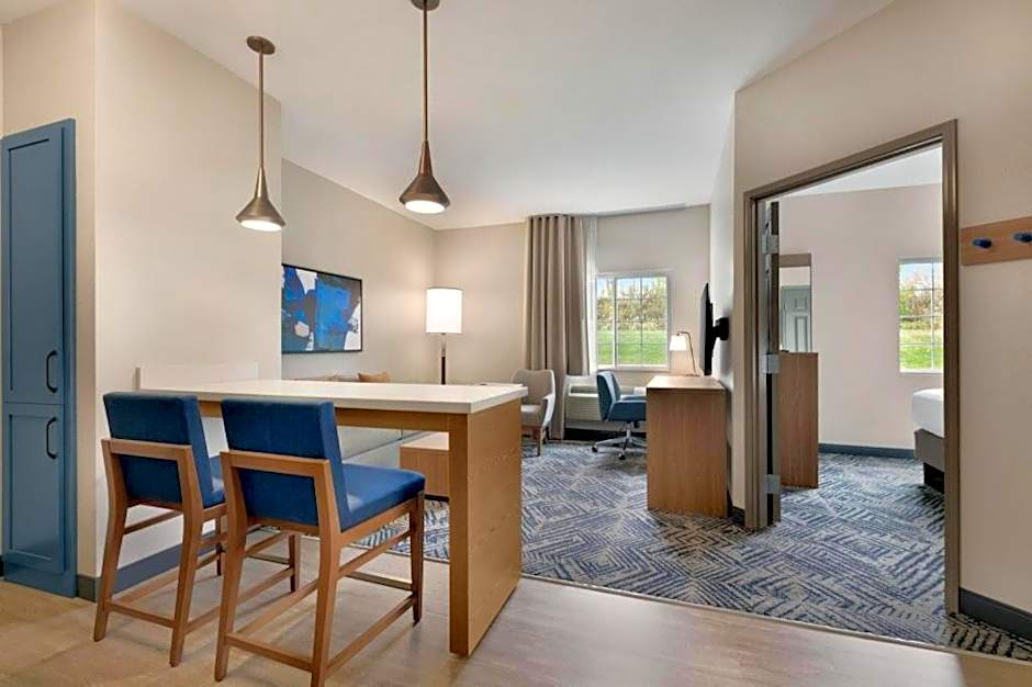 Candlewood Suites Springfield By IHG