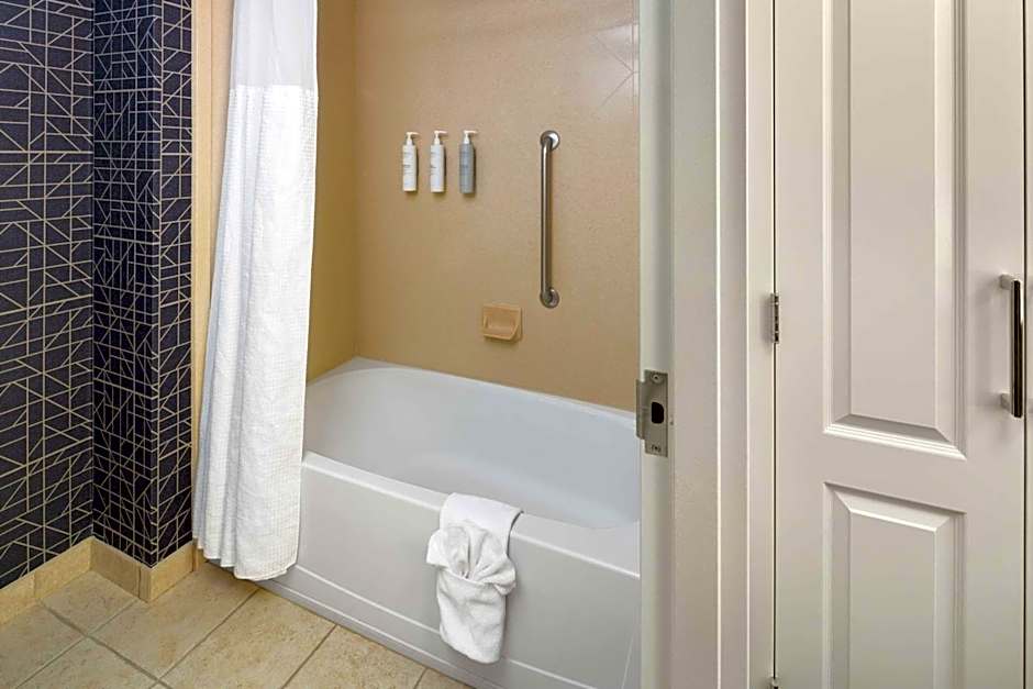Homewood Suites By Hilton Newburgh-Stewart Airport