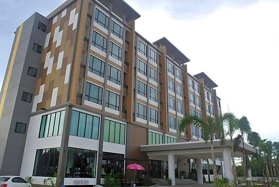 S Tara Grand Hotel