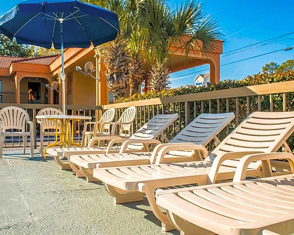 Econo Lodge Panama City