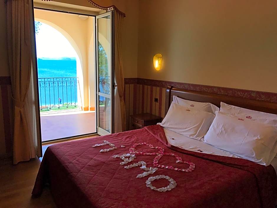 Hotel Holiday Sul Lago