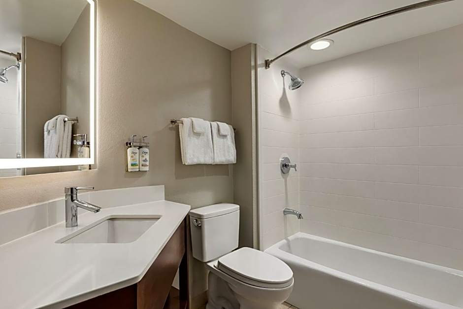 Holiday Inn Express Atlanta-Kennesaw By IHG