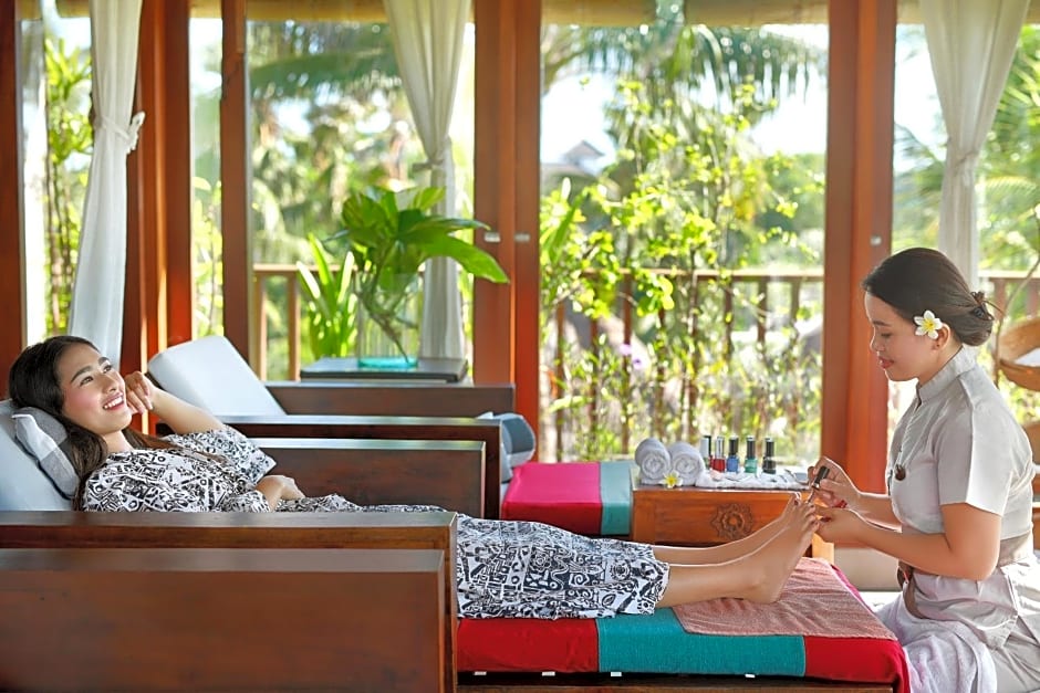 Legian Beach Hotel
