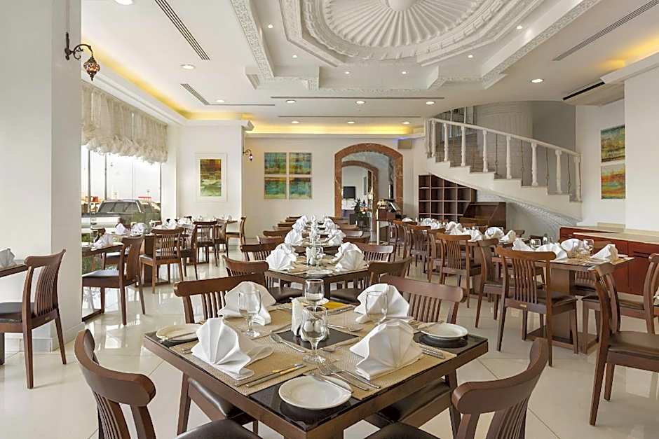 Ramada Beach Hotel Ajman