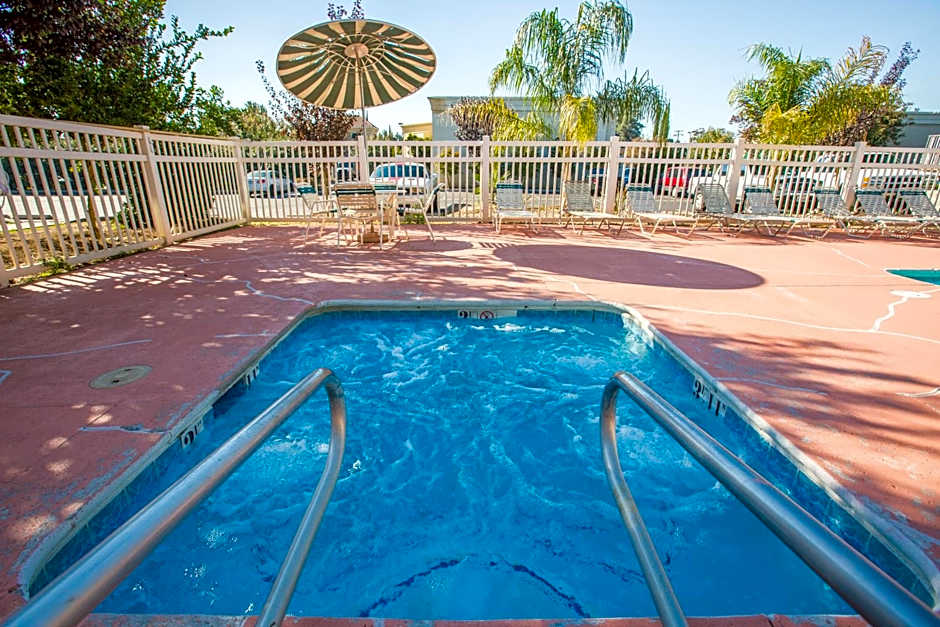 University Inn Fresno