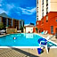 Hampton Inn By Hilton And Suites Atlanta Airport