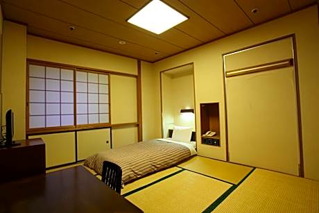 Japanese-Style Room - Non-Smoking