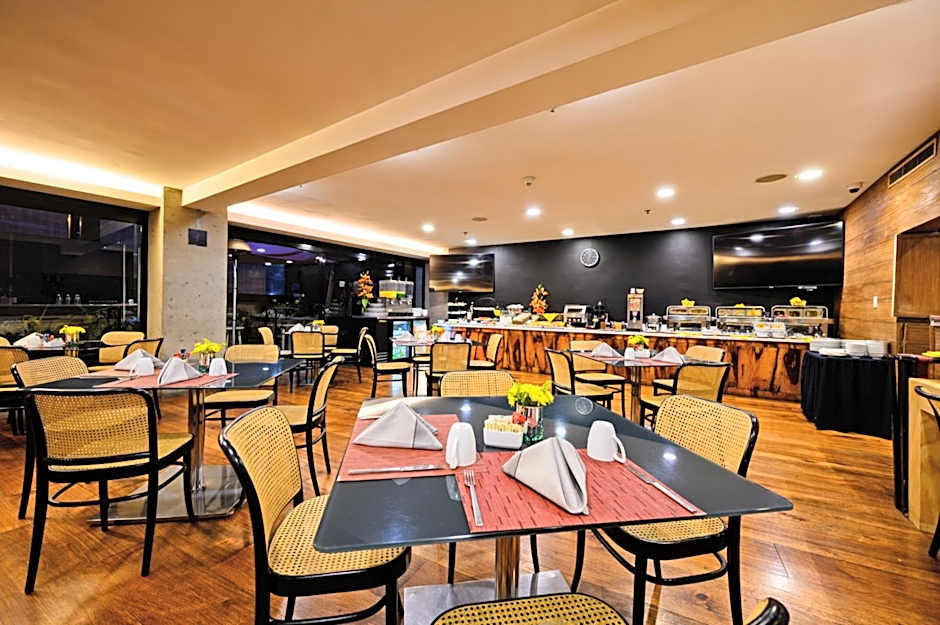 Las Suites Campos Eliseos