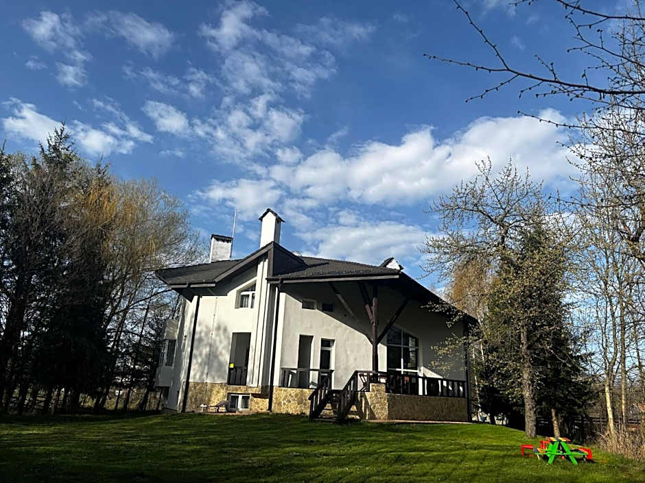 Vila Carpathia