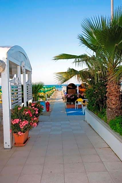 Hotel Mocambo piscina e spiaggia