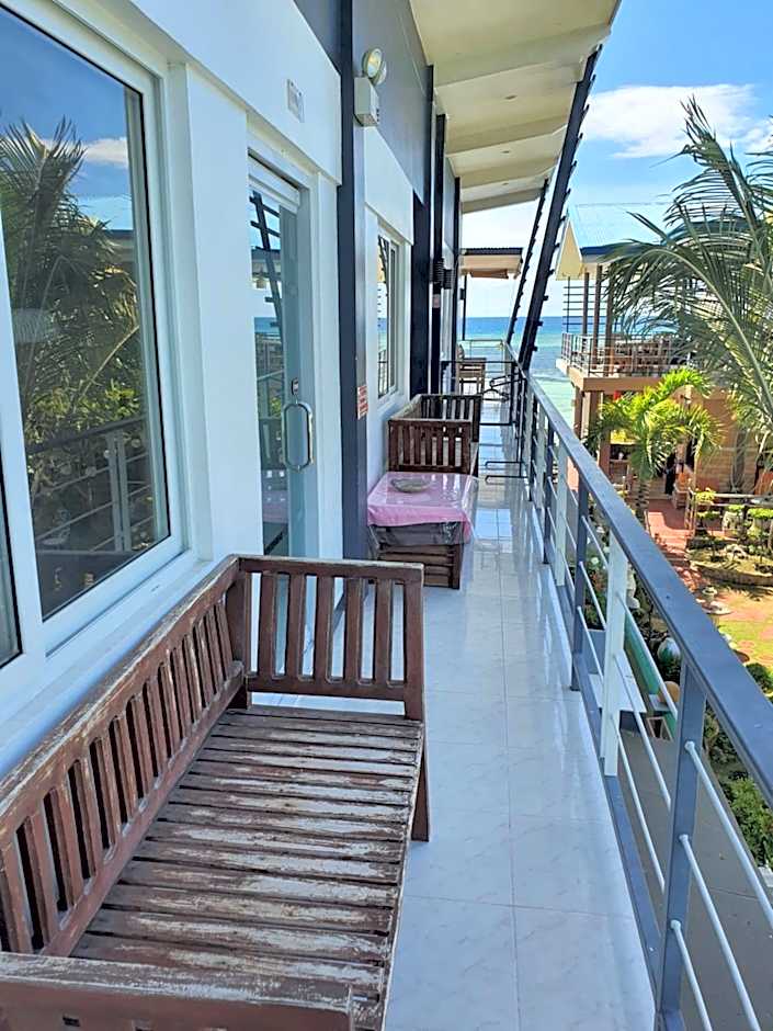 L & M Hearthstones Lodge